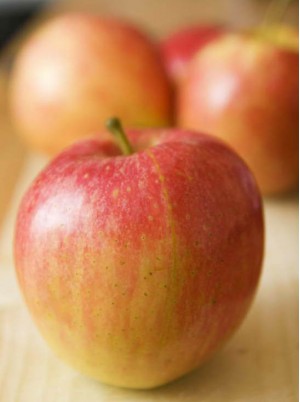 Pomme Royal Gala Bio Allemagne- le kg Pomme Royal Gala Bio Allemagne- le kg