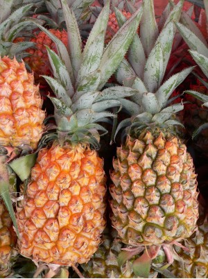 Ananas cayenne Bio Cameroun -le kg (avion) Ananas cayenne Bio Cameroun -le kg (avion)